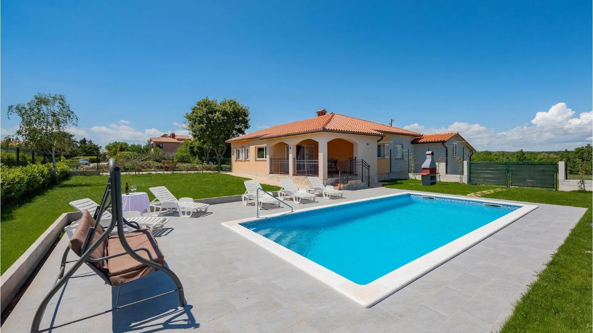 Cozy Home In Labin With Kitchen